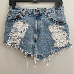 Furst Of A Kind Vintage Levis Jean Shorts Size 26 per measurements Light wash